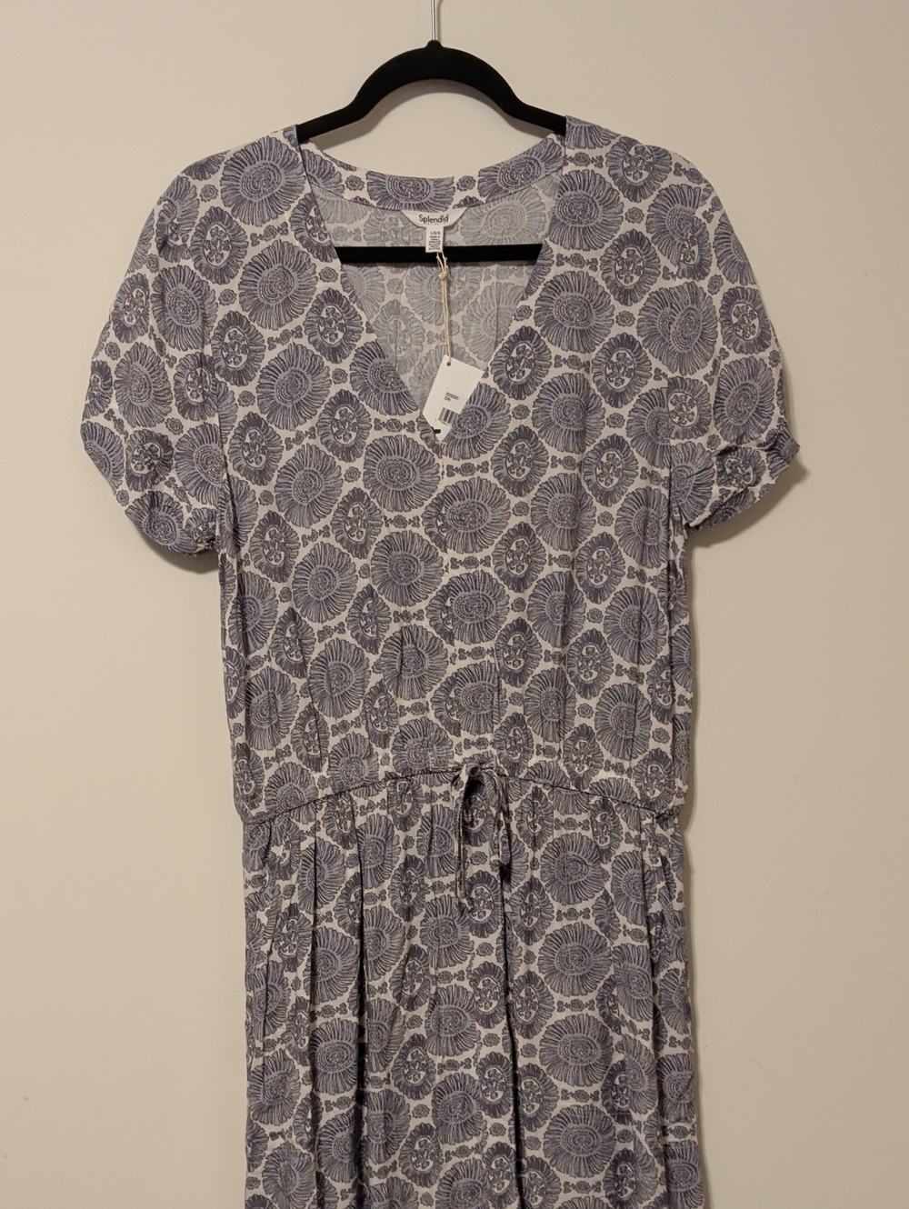 Splendid Grey Floral V‑Neck Drawstring Dress